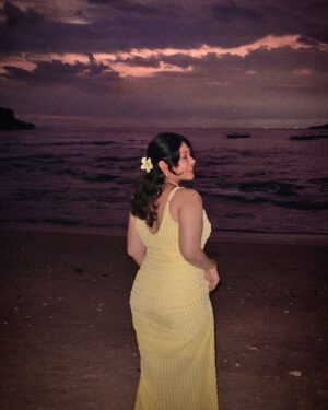 Aditi Shrestha Instagram - postcards from bali 💛🐚🌊 
#beachbum