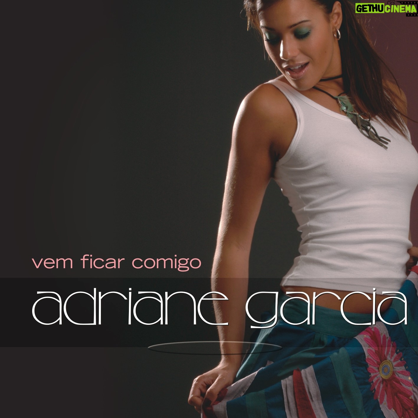 Adriane Garcia - 74 Likes - #tbt @buildingrecords #cdvemficarcomigo #melevapracasa #adrianegarcia #musica #singer