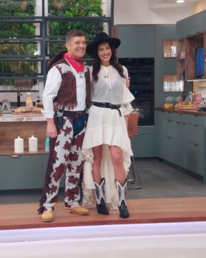 Adriane Garcia Instagram - #texas #style #cowboyboots @casafeliz @sicoficial  @cowboyboots_portugal #tvshow