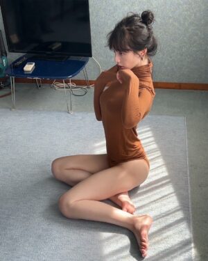 Aina Yamada Instagram - .

11/5(火)発売
週刊プレイボーイ 47・48号に出演します🐬🫧‪
初週プレさ～ん❣️お邪魔します❣️

今回はかなり体を作りこんで挑みました
オフショットチラ見せです🫶🏻

そしてぇええ〜
デジタル写真集も発売されます！
今回とんでもな、ページ数です！
ハイライトから購入出来ます🦢🎀

#週プレ #グラビア