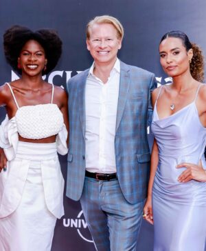 Aisha Jambo Instagram - Zezé Motta é mais que uma artista – é um ícone de resistência e uma das maiores vozes em defesa dos direitos das mulheres negras. Sua trajetória de sucesso nas artes e no ativismo é uma prova da sua força e determinação para quebrar barreiras, enfrentando os preconceitos que marcam a sociedade brasileira. Muito honrada em fazer parte da primeira edição do Troféu Zezé Motta, uma iniciativa da @nbcuniversal, com o objetivo de reconhecer as trajetórias das mulheres negras que, com suas lutas e conquistas, honram o legado de resistência e superação das gerações passadas. Obrigada @marcellocoltro, @enowbrasil, @universalplusbr, foi lindo! 

#premiozezemotta
#trofeuzezemotta