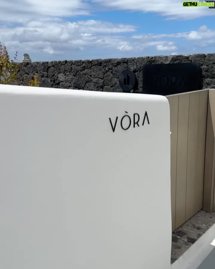 Aisha Zafar Khan - 20K Likes - The love I have for @vora_santorini 🌵🪵🧸
.
.
.
.
#greece #villa #santorini #nature #goodvibes #foodie
