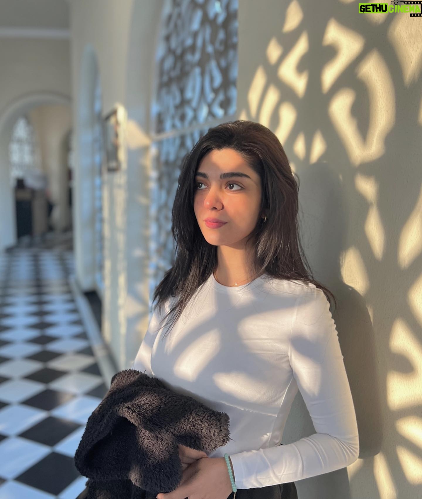 Aisha Zafar Khan - 10.2K Likes - Be the light