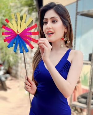 Aishwarya Raj Bhakuni Instagram - What did you call it when you were a kid? 
.
#love #bts #photooftheday #photography #picoftheday #beautiful  #smile #art