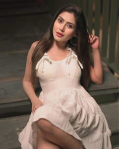 Actress Aishwarya Raj Bhakuni HD Photos and Wallpapers February 2025