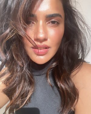 Akshara Gowda Instagram - May everything I post confuse you … until you learn to mind your business 🥰🤣😂😂😂 

 #aksharagowda #stylishtamilachi #aksharagowdabikki #stylishtamizhachi 
#mumbai #hyderabad #goldenlight #sunkissed 

#pregnant #pregnancy #momtobe #babyontheway #babyonboard #expecting #bunintheoven #novemberbaby #parenthood #newmom #newmum #newparents #parentingjourney