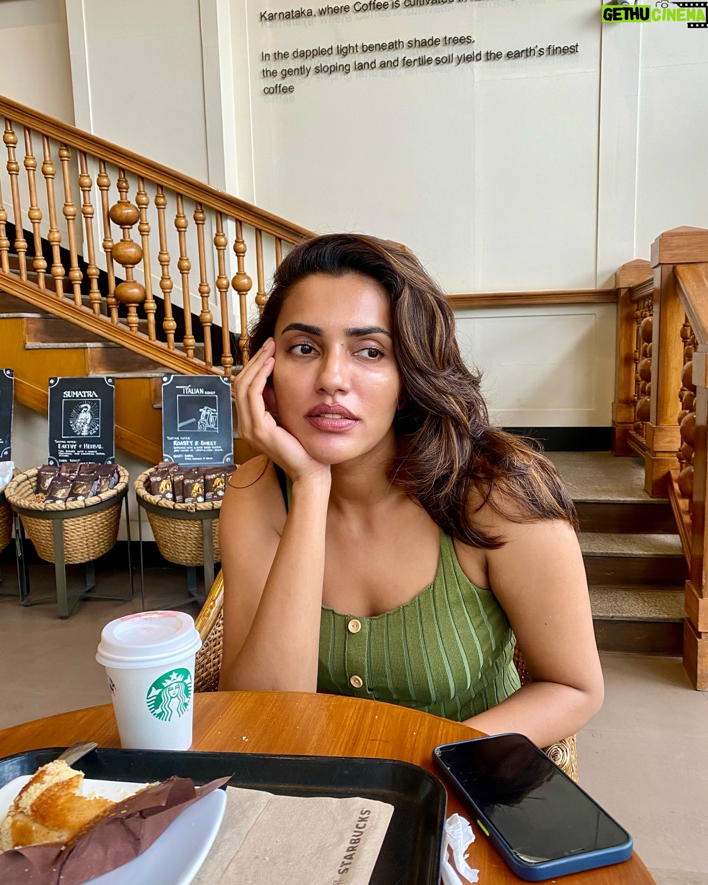 Akshara Gowda - 61.5K Likes - Grow , Glow , Flow .. that’s the vibe 🥰❤️ #2025
#coffeedate
PC @fatheroffloki
#aksharagowda #stylishtamilachi #aksharagowdabikki #stylishtamizhachi
#mumbai #hyderabad
#pregnant #pregnancy #momtobe #babyontheway #babyonboard #expecting #bunintheoven #novemberbaby #parenthood #newmom #newmum #newparents #parentingjourney