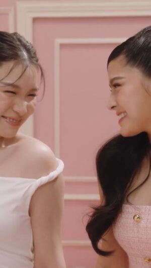 Alexa Ilacad Instagram - The doors to the ultimate dollhouse are open! 🚪💖 

Join @alexailacad & @tonisiaa as they unbox a world where beauty moves with you, confidence shines, and self-expression is limitless. 🤩

It’s time to unbox your true doll! 🎁✨

🛍️ Shop now at @watsonsph & @smbeautyph in-store & online
📍 Visit any of our 800  stores nationwide
🛒 Get yours online through https://tinyurl.com/WatsonsCathyDollPH 
📲 Follow us via https://linktr.ee/cathydollphils 

#ToniSia #AlexaIlacad #UnboxingYourDoll #CathyDollPH