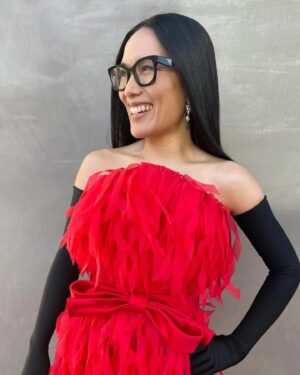 Ali Wong Instagram - The first 🏆 I’ve ever received for a stand up special 😭 🙏 ❤️

Dress, gloves and shoes: @balenciaga 
Earrings: @bpdesilvajewellers 
Styling: @taraswennen 
Makeup: @danielmartin 
Hair: @samiknighthair 
📸 @goldenglobes @gettyimages #goldenglobes
