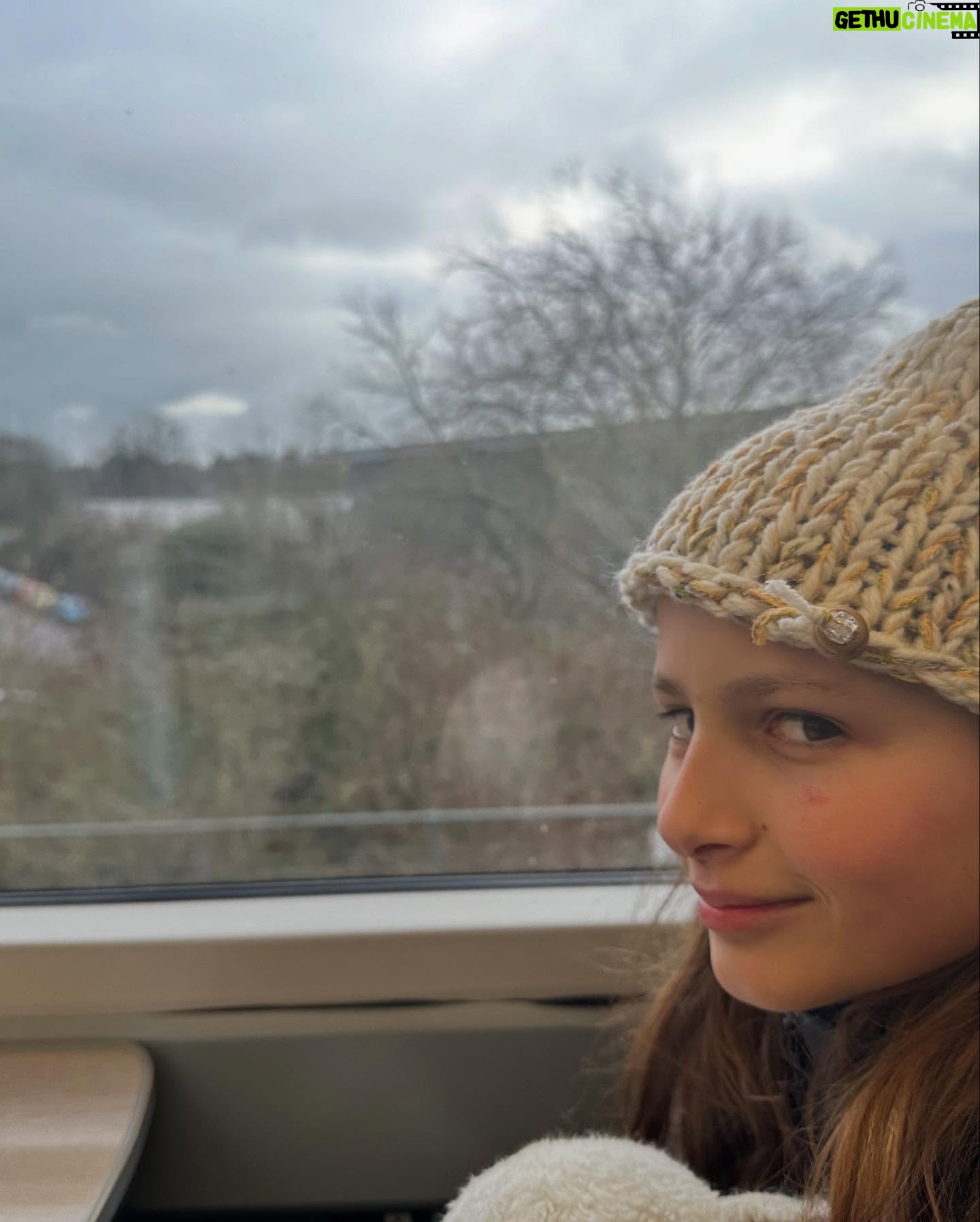 Alice Evans - 1.9K Likes - Elsie in the UK.
1) Having the time of her life staying up late playing card games with her auntie and uncle..
2) Flummoxed by the choice of chocolate and sweets in the local shop
3) First time on a train
4) First time in a Black Cab ( I can really sit backwards?)
5) (the best one) Momma why are there so many of those red ‘tourist’ buses in London? Me: oh honey - those are actually just buses.’ 😂
LOVE HER SO MUCH.
Oh and lastly I just asked her what her favorite part of the trip was and she said ‘definitely Pepper’ ( my friend Tilly’s cat!)