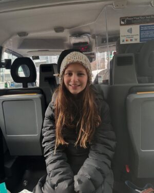 Alice Evans Instagram - Elsie in the UK. 
1) Having the time of her life staying up late playing card games with her auntie and uncle..
2) Flummoxed by the choice of chocolate and sweets in the local shop
3) First time on a train
4) First time in a Black Cab ( I can really sit backwards?) 
5) (the best one) Momma why are there so many of those red ‘tourist’ buses in London? Me: oh honey - those are actually just buses.’ 😂

LOVE HER SO MUCH. 

Oh and lastly I just asked her what her favorite part of the trip was and she said ‘definitely Pepper’ ( my friend Tilly’s cat!)