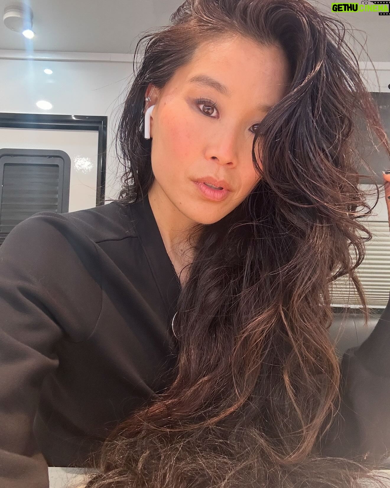 Alicia Hannah - 50.8K Likes - really let my hair down in part II 💋💋💋💋
#cobrakai