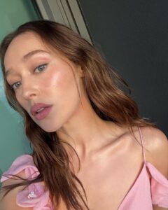 Actress Alycia Debnam-Carey HD Photos and Wallpapers February 2025