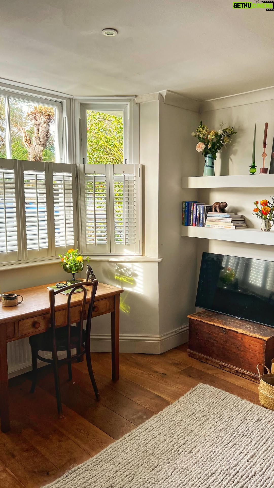 Amanda Lamb - 2.5K Likes - Just wanted to share what it fast becoming my new favourite room…. Still a lot of tweaking and re jigging but I’m blissfully happy with it… you like?
