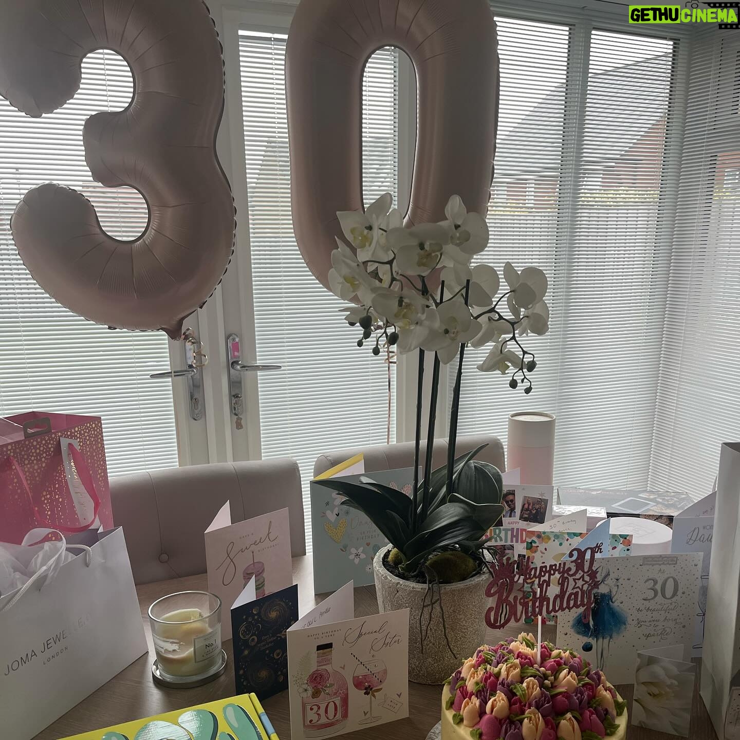 Amelia Lily - 1.1K Likes - The most amazing 30th 🤍 having the most gorgeous week. I cannot thank everyone enough for your messages and wishes. It means the world. Had the best day with my family 🥰