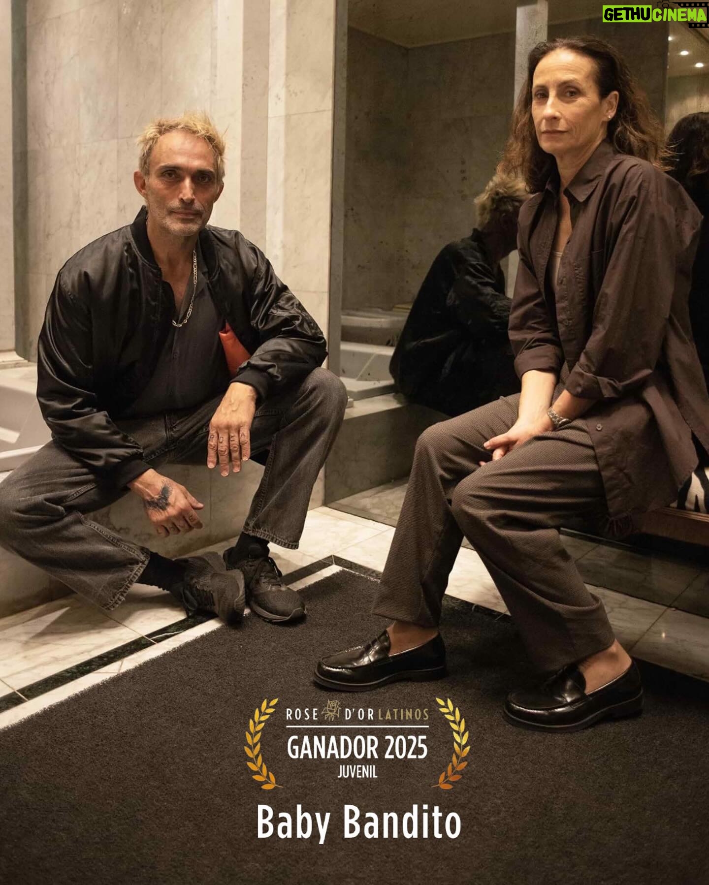 Amparo Noguera - 3.1K Likes - La segunda edición de los Rose d’Or Latinos anunció a sus ganadores desde Miami y la serie chilena 'Baby Bandito' estrenada en 2024, con las actuaciones de Marcelo Alonso y Amparo Noguera (@amparo_nogueraoficial), obtuvo el premio a Mejor Serie Juvenil. 🏆🇨🇱📺
#MarceloAlonso
#AmparoNoguera
#BabyBandito
@netflixlat
@netflixchile
@fabula_prod
@rosedorawards
#TalentoTOR
