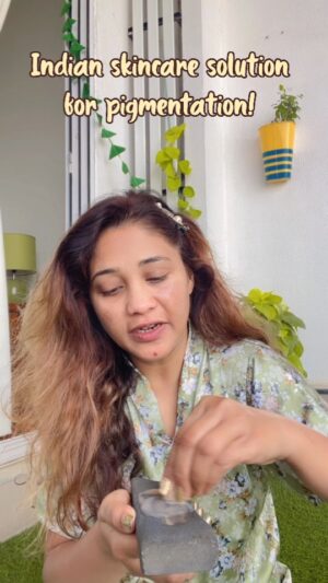 Amrapali Gupta Instagram - #HomeRemedies 
I tried a desi Indian solution for pigmentation this time. Used Nutmeg and Raw Milk, and made a paste using a stone!! This can be used as a solution for pigmentation and acne as well!! Try now!! ☺️❤️

( ghar ke nuske,  home remedies, skincare solution, quick skincare,  pigmentation)

#gharkenuske #skincarehacks #skincarenatural #quickhacks #skincaresecrets #pigmentationsolution #freckles #indianskincare #amrapaligupta