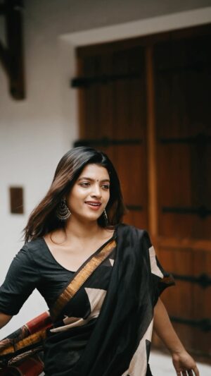 Amrutha Saju Instagram - Dheema Version🦋

🎥 @anandu._ps 
✂️ @zabanziyad 

#dheema #anirudh #amaran