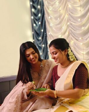 Amrutha Saju Instagram - Mehendi Ceremony 🪔