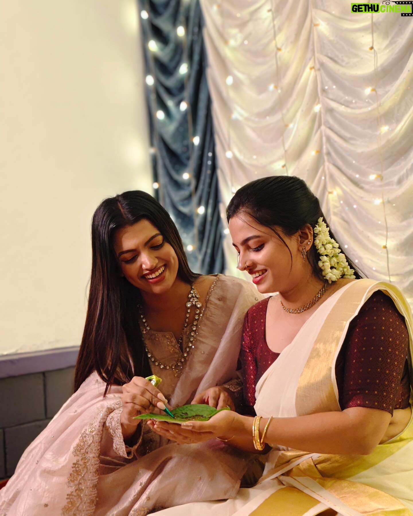 Amrutha Saju - 15.7K Likes - Mehendi Ceremony 🪔