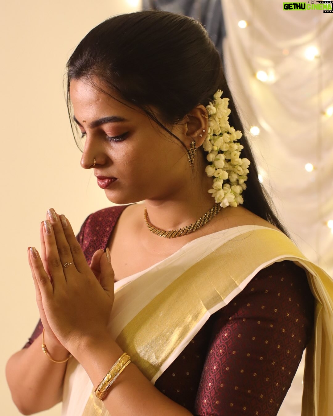 Amrutha Saju - 15.7K Likes - Mehendi Ceremony 🪔