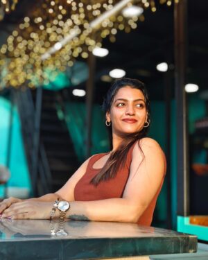 Amrutha Saju Instagram - 🤍🐌👜🤎

📸 @kedarhist_