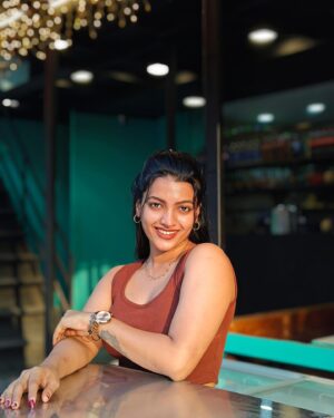 Amrutha Saju Instagram - 🤍🐌👜🤎

📸 @kedarhist_