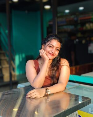 Amrutha Saju Instagram - 🤍🐌👜🤎

📸 @kedarhist_