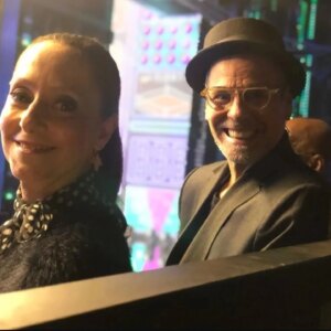 Ana Botafogo Instagram - Hoje é dia de celebrar a vida de um grande amigo e parceiro de longa data, Carlinhos de Jesus! 🎉

Carlinhos, sua energia, talento e dedicação à dança são inspiração para todos que têm o privilégio de estar ao seu lado. Que seu dia seja repleto de alegria, amor e muitas celebrações – do jeitinho que você merece!

Obrigada por compartilhar tantos momentos especiais comigo ao longo dos anos. Feliz aniversário, meu amigo querido! ❤️

#FelizAniversário #CarlinhosDeJesus #Amizade #Dança #Celebrar