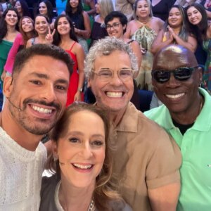 Ana Botafogo Instagram - Segunda parte dos encontros inesquecíveis que tive no Dança dos Famosos, no Domingão com Huck.

Cada momento desse quadro, que há anos encanta as famílias brasileiras, está gravado na minha memória com muito carinho. Foi uma experiência mágica, cheia de aprendizado e conexões especiais.

#DançaDosFamosos #DomingãoComHuck #EncontrosEspeciais #Gratidão