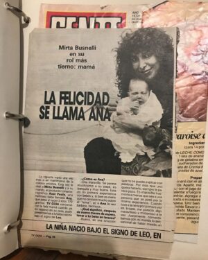 Ana Pauls Instagram - Feliz cumple, Mamirta!
Me encanta celebrar tu cumpleaños. Y vannnnn
Reina indiscutida de la comedia, modelo de mujer que se hizo de ajoba, independiente, girl boss, libre, profunda, sabia. Todo lo que no soy. Todavía tengo mucho que aprender de vos así que te tocará cumplir muchos años más. Spoiler alert: puede que no aprenda nunca. 
Te amo, te admiro, te celebro y te honro. 
Gracias por ser mamushka 💗