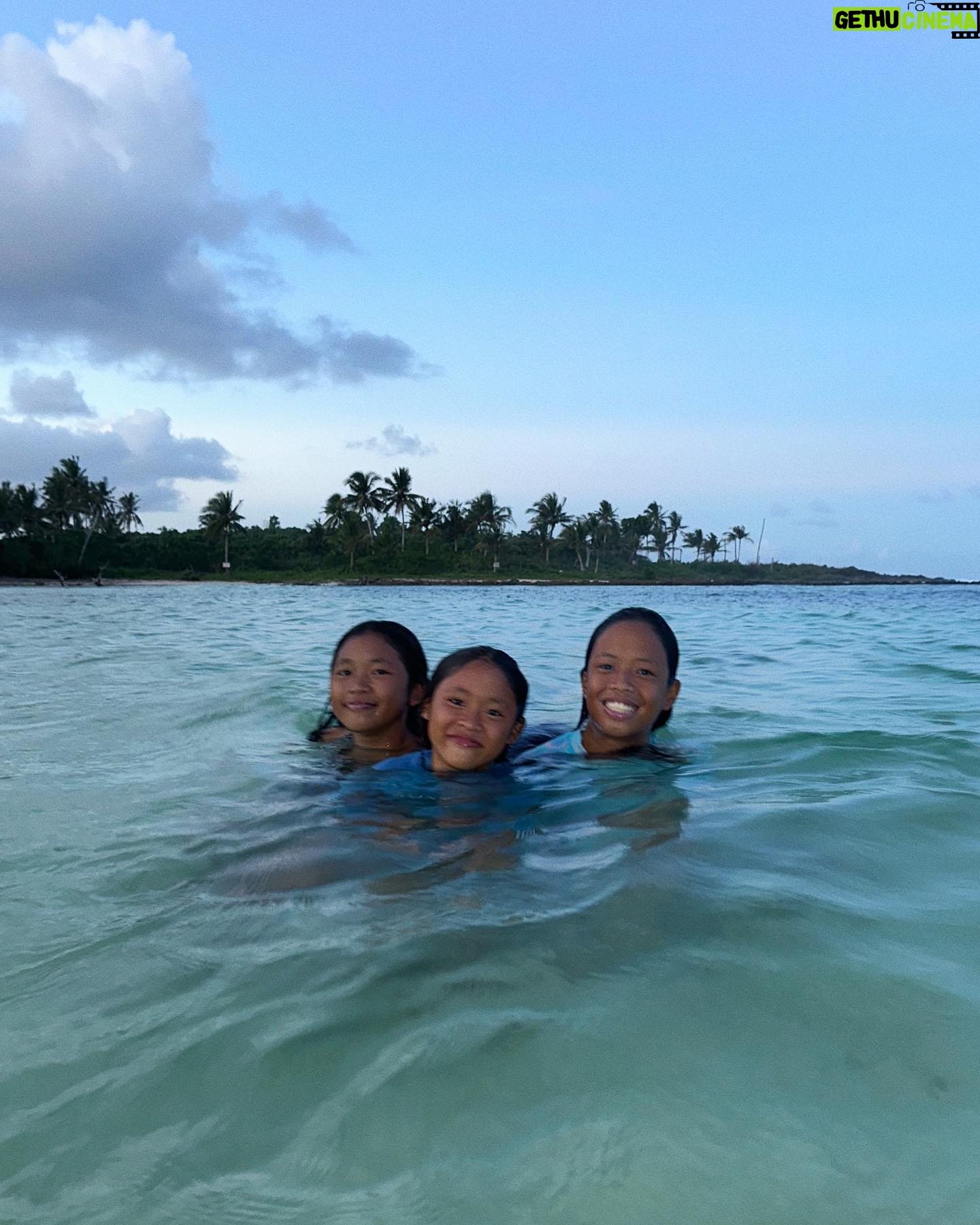 Andi Eigenmann - 252.8K Likes - Dire ra sa kun hae an malinawon.
Hinay hinay, mo hilom ra.
Tanan para sa pamilya.
♥️