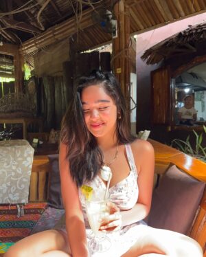 Andrea Brillantes Instagram - 🍍💛🏝️