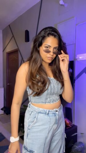 Angelin B Instagram - GRWM 
[ Denim-Denim ]

#stylewithangelin #angelin #vjangelin #anchorangelin #new #trending