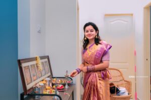 Anitha Sampath Instagram - நம்ம இரண்டாவது வீடு…என் அம்மாவுக்காக 🥰
Waiting for much more like this together🥰 
@itsme_pg 
Thanks for all your wishes thangams!
உங்க அன்பு இல்லாம எங்க வளர்ச்சி சாத்தியமே இல்லை!
Tights hugs to my virtual family who showers genuine love,motivation and encouragement.

Photos: @dnaphotography95 
Decor @namma_veettu_decoration 
Blouse @artgallerybridalstore 
Kannadi valayal @gani.bangles 

Thanks for all your wishes on DM.🥹

#anithasampath #newhome #housewarming #vijaytv #biggbosstamil #suntv #newsreader #makeupartist #apartments #chennaihome #anithasampathreels #natchathirajannalil #suryavamsam #couplegoals
