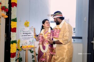 Anitha Sampath Instagram - நம்ம இரண்டாவது வீடு…என் அம்மாவுக்காக 🥰
Waiting for much more like this together🥰 
@itsme_pg 
Thanks for all your wishes thangams!
உங்க அன்பு இல்லாம எங்க வளர்ச்சி சாத்தியமே இல்லை!
Tights hugs to my virtual family who showers genuine love,motivation and encouragement.

Photos: @dnaphotography95 
Decor @namma_veettu_decoration 
Blouse @artgallerybridalstore 
Kannadi valayal @gani.bangles 

Thanks for all your wishes on DM.🥹

#anithasampath #newhome #housewarming #vijaytv #biggbosstamil #suntv #newsreader #makeupartist #apartments #chennaihome #anithasampathreels #natchathirajannalil #suryavamsam #couplegoals