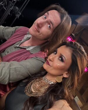 Anjali Bhimani Instagram - Sending love to all in Exandria today as our beloved Bell’s Hells finish their epic journey, and @critical_role celebrate ten years of making true magic. Flashing back to happier times for the Crown Keepers, knowing that the sacrifices they made sent our beloved Dorian on his journey with them, and what a story they have woven through this whole campaign. Fy’ra Rai is with you, friends… stay in the light. And Long Live the Glitter $hitter.

#criticalrole #critters #dnd #ttrpg #dungeonsanddragons #exandriaunlimited #anjalibhimani #mattmercer #aabriaiyengar #aimeecarrero #ericalindbeck