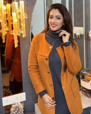 Anju Jadhav Instagram - 🥰Layered in warmth and new thoughts this January ❄️✨ Embracing the chilly vibes and cozy moments. Here’s to a season of fresh beginnings and happy hearts! 💖 #WinterVibes #NewYearNewMe”