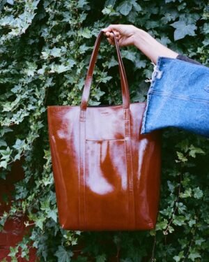 Anna Shaffer Instagram - Sezane invented autumn btw 

@sezane 
#sezane 
#sezanelovers 
Ad