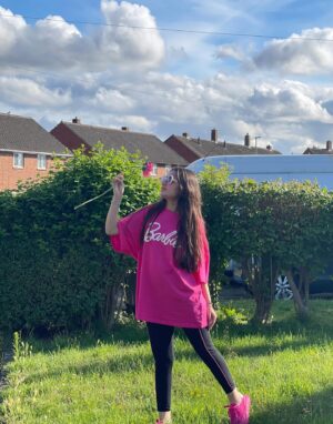 Anoosheh Rania Khan Instagram - Hey Barbie! 💖🎀🎟️

.
.
.
.
.

#barbie #pink #anooshehraniakhan #explore