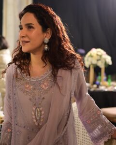 Actress Anoushay Abbasi HD Photos and Wallpapers February 2025