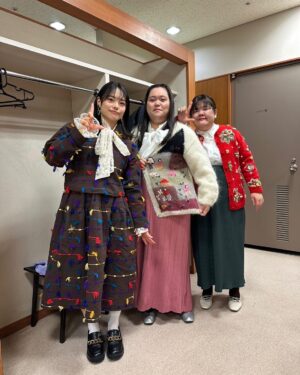 Anri Instagram - 昨年のラヴィットまとめ👗

《はるちゃん @kiriyaharuka 》
tops @topofthehill_koenji 
《わたし》
tops @topofthehill_koenji 
《田辺さん @chikaxxsweet 》
shirt @aileen_by_groggrog_vintage 

👨‍👩‍👦accessory @sunset.somae 

《はるちゃん》
inner @rose_shimokitazawa 
blouse @little_trip_to_heaven 
skirt @rose_shimokitazawa 
《わたし》
shirt @little_trip_to_heaven 
cardigan @rose_shimokitazawa 
《田辺さん》
shirt @flamingo_2nd 

👨‍👩‍👦accessory @sunset.somae 

《はるちゃん》
blouse,cardigan @little_trip_to_heaven_koenji 
skirt @aileen_by_groggrog_vintage 
《わたし》
cardigan @little_trip_to_heaven_koenji 
skirt @big_time_koenji 
《田辺さん》
blouse,best @big_time_koenji 

《はるちゃん》
setup @grapefruitmoon_koenji 
《わたし》
cardigan @aileen_by_groggrog_vintage 
skirt @punyus 
《田辺さん》
cardigan @rose_shimokitazawa 

《はるちゃん》
blouse,cardigan @little_trip_to_heaven 
skirt @aileen_by_groggrog_vintage 
《わたし》
collar @un__5428 
knit @little_trip_to_heaven 
《田辺さん》
cardigan @big_time_shimokitazawa 

《はるちゃん》
blouse @little_trip_to_heaven_koenji 
《わたし》
knit @little_trip_to_heaven_koenji 
skirt @topofthehill_koenji 
《田辺さん》
🐼knit @little_trip_to_heaven_koenji 

《はるちゃん》
onepiece @big_time_koenji 
《わたし》
knit @grapefruitmoon_koenji 

👯‍♂️accessory @gmommy__ 

《はるちゃん》
🦌🎅knit,skirt @topofthehill_shimokitazawa 
《わたし》
shirt,knit @topofthehill_shimokitazawa 
skirt @punyus 
《田辺さん》
shirt @topofthehill_shimokitazawa 
skirt @punyus 

《はるちゃん》
cardigan @lanan_select 
skirt @loueme_official 
《わたし》
cardigan @loueme_official 
《田辺さん》
cardigan  @loueme_official 

👨‍👩‍👦accessory @gmommy__