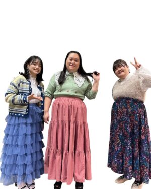 Anri Instagram - 👗いろいろ✨

①
わたし
outer @nugu__official  @nugu.pressroom @among_seoul 
cardigan @nugu__official @nugu.pressroom 

②
はるちゃん @kiriyaharuka 
knit，skirt @rose_shimokitazawa 
田辺さん @chikaxxsweet 
knit @little_trip_to_heaven 
わたし
cardigan @little_trip_to_heaven 
shirt @topofthehill_koenji 

③
はるちゃん
knit @rose_shimokitazawa 
田辺さん
knit @rose_shimokitazawa 

accessory @gmommy__

④
はるちゃん
knit @grapefruitmoon_koenji 
skirt @sollon_official 
わたし
shirt @lanan_select 
knit @sollon_official 
田辺さん
shirt @furugiya_jam_official 

⑤
はるちゃん
skirt @big_time_koenji 
田辺さん
best @little_trip_to_heaven 

⑥
はるちゃん
jacket，inner @topofthehill_koenji 
田辺さん
knit @lanan_select 
blouse @rose_shimokitazawa 
わたし
one-piece @lanan_select 

⑦
わたし
knit @lanan_select 

⑧
はるちゃん
blouse @aileen_by_groggrog_vintage 
cardigan @big_time_koenji 
田辺さん
knit @big_time_koenji 
skirt @aileen_by_groggrog_vintage 
わたし
best @little_trip_to_heaven_koenji 
skirt @big_time_koenji