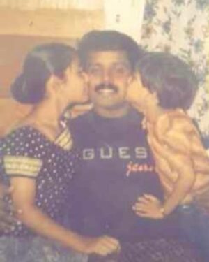 Anu Anand Instagram - Happy birthday to my super hero, my dad ♥️♥️♥️♥️

Love you achaaaaa ♥️♥️♥️
