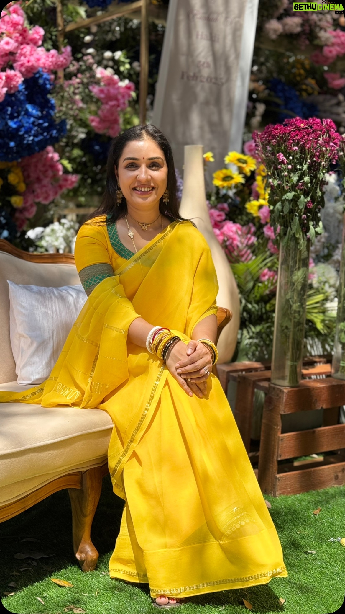 Anu Prabhakar - 2.8K Likes - Dressed up and actually remembered to take a picture!! Hello everyone! #anuprabhakarmukherjee #anuprabhakar #raghumukherjee