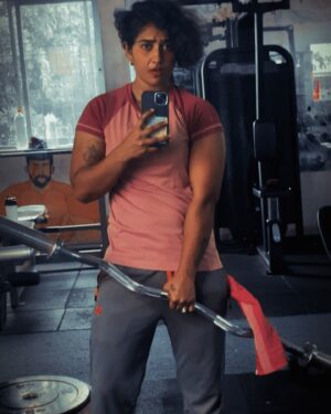 Anuja Mule Instagram - कोण काय विचार करेल हे विचार करण तर मी खूप आदीच सोडले 🤬😎।
कारण बदनाम पण झलोना😎 ‘तेरी नाव तर होणारच आहे ना😇✌️💯