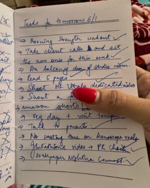 Anwesha Mukherjee Instagram - First week of 2025 has been one of the most productive weeks in a loooooong time coz damn I worked on myself & Ofcourse I have been praying for it. It involved focusing on my work & organise it, getting my studio room set after years of being a content creator, heartfelt conversations and facing his and my own inner demons, setting boundaries, decluttering my head space, crying and healing, being vulnerable and strong, writing daily tasks, planning on social media detox for a day and fixing limited time for Instagram,talking to new people for business development and many many new clients to help them fix their weight loss goals & finally setting small goals for this month for myself 🧿🤗🙏🏼❤️ I am taking each day at time and loving it #newyear #photodump