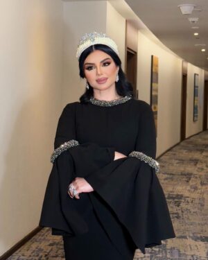 Aseel Hameem Instagram - سمو أمير منطقه ‫#جازان‬ يرعى حفل موسم ‫#شتاء_جازان_25‬  تحت شعار انسان جازان 

حيث يجتمع الابداع والانسانيه على مسرح سفينه الشتاء في الواجهه البحريه بمدينه ‫#جازان‬ 

شكرا على كم المحبه وكرم الضيافه شكرا على حضوركم الرائع ابهرتوني واسعدتوني اوعدكم بحفلات قادمه باذن الله 🤍

‫#اصيل_هميم‬ 
‫#شتاء_جازان_25‬ 
‫#السعوديه‬ 
‫#جازان‬ 
‏‪@Jazanfestivals‬ اشكر الجهه المنظمه امارة منطقة جازان وامانة منطقة جازان ✨
#شتاء_جازان