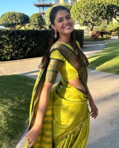 Actress Asha Bhat HD Photos and Wallpapers March 2025