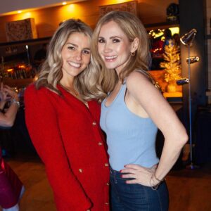 Ashley Jones Instagram - Kelly needs the hat, don’t we agree? (Photo #8). Thanks, Brad. It was fun. No one can ever say you don’t throw a good party! @bradleybell 
#boldandbeautiful @boldandbeautifulcbs 🎄
And @jennifergareis  thx itkyk 🦆🦅🦜